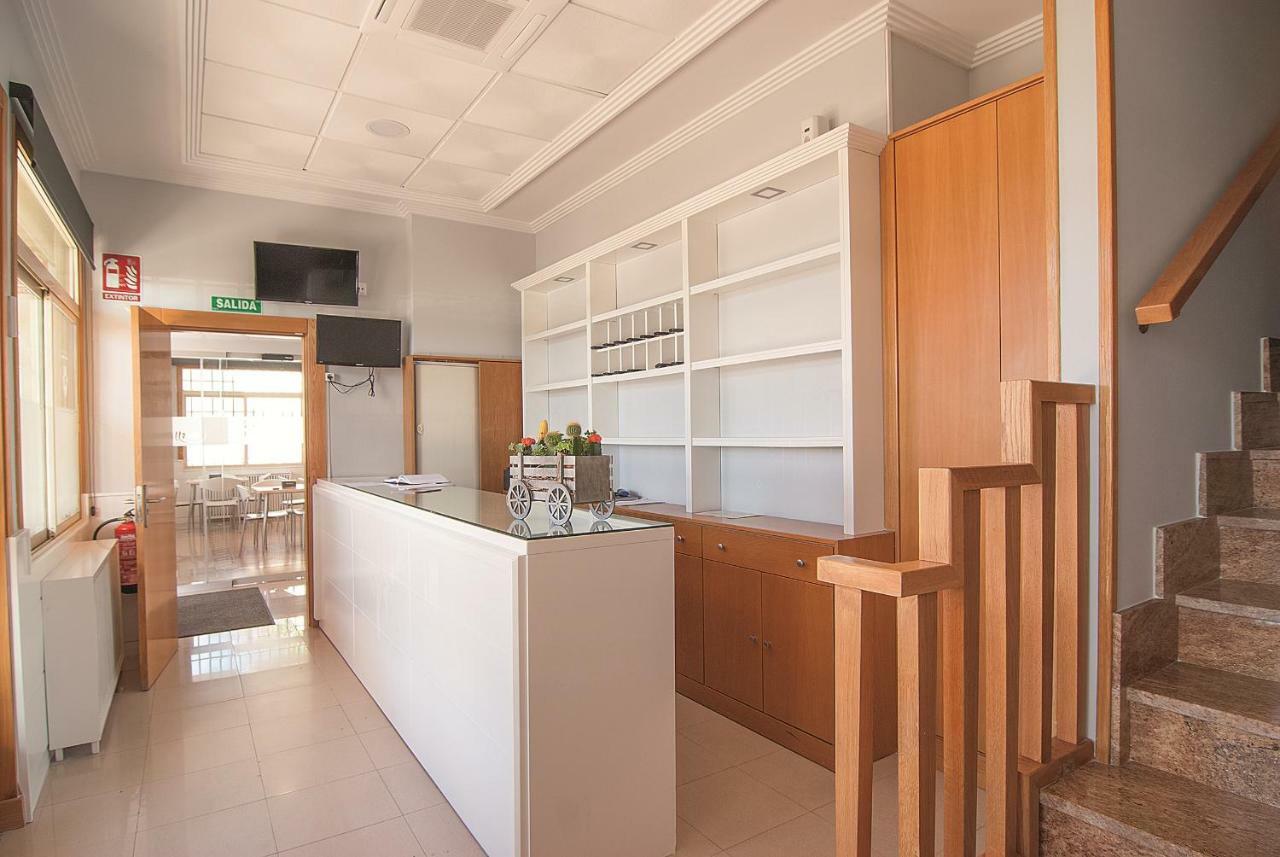 Hostal Los Batallones Torrejon de Velasco Buitenkant foto
